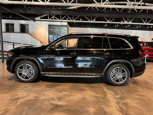 Used 2020 Mercedes-Benz GLS 450 4MATIC image 2