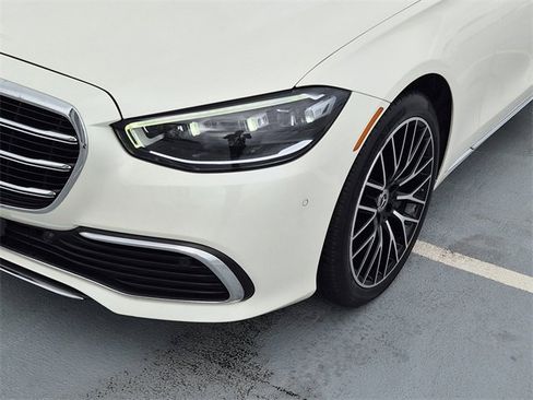 Used 2022 Mercedes-Benz S 500 S 500 4D Sedan image 10