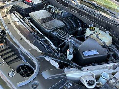 Used 2021 Chevrolet Tahoe Z71 w/ Z71 Off-Road Package image 22