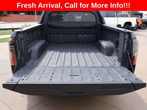 Used 2025 GMC Sierra EV Denali AWD/4WD image 7