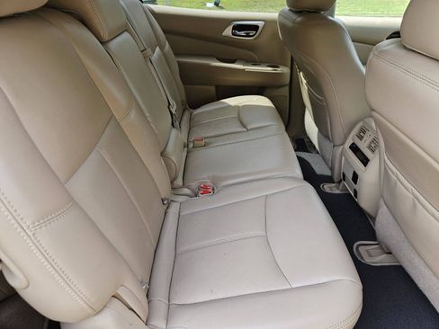 Used 2015 Nissan Pathfinder SL w/ SL Premium Package FWD image 17