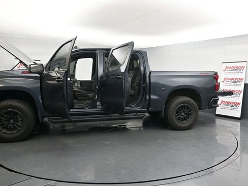 Used 2022 Chevrolet Silverado 1500 LT Trail Boss w/ LT Trail Boss Premium Package image 28
