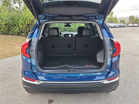 Used 2021 GMC Terrain SLT w/ Infotainment Package II image 5