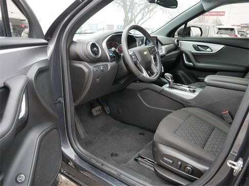 Used 2022 Chevrolet Blazer LT image 12
