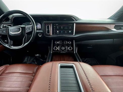 Used 2023 GMC Yukon Denali Ultimate image 14