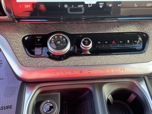 New 2025 Ford Expedition Tremor image 22