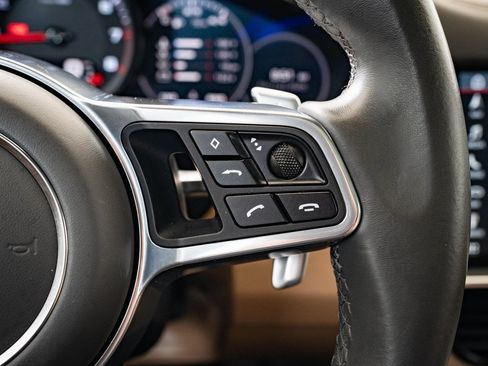 Used 2019 Porsche Cayenne image 31