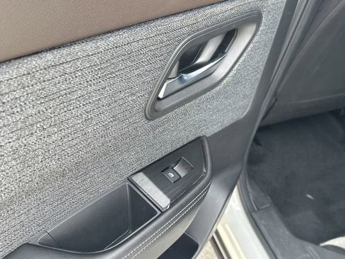 Certified 2023 Nissan Rogue SV FWD image 16