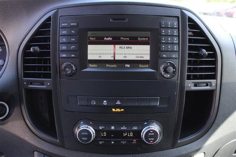Used 2016 Mercedes-Benz Metris Passenger image 15