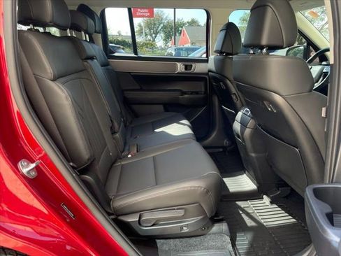 Used 2025 Hyundai Santa Fe XRT image 12