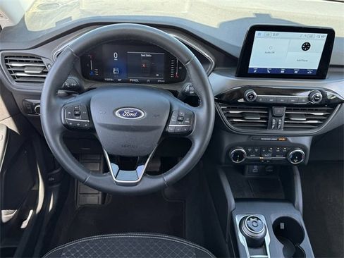 Used 2023 Ford Escape Active image 10