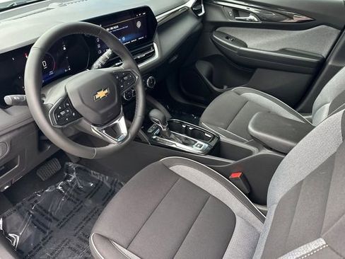 New 2026 Chevrolet TrailBlazer LT w/ Convenience Package AWD/4WD image 13