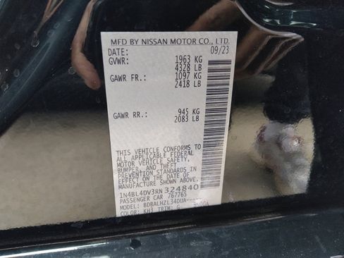 Used 2024 Nissan Altima 2.5 SV image 33