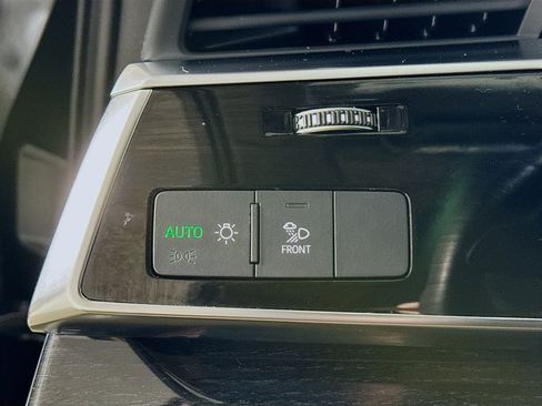 Used 2022 Audi Q7 3.0T Premium w/ Convenience Package image 14