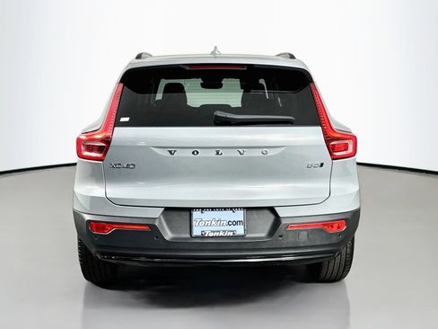 Used 2025 Volvo XC40 B5 Ultra AWD/4WD image 6