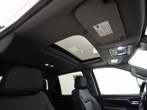 Used 2024 Chevrolet Silverado 3500 LTZ w/ LTZ Premium Package image 26