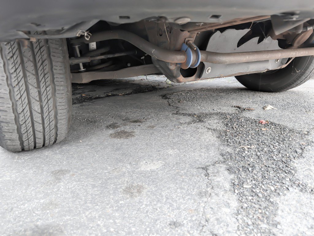 Used 2014 Chevrolet Express 2500 RWD image 34