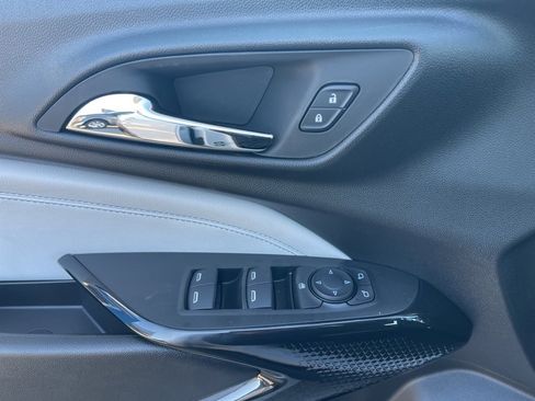 New 2026 Chevrolet Trax LT w/ Sunroof Package image 28