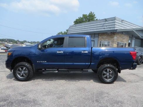 Used 2021 Nissan Titan SV w/ SV Convenience Package AWD/4WD image 2