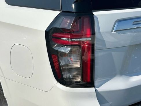 Used 2023 Chevrolet Tahoe Premier RWD image 9