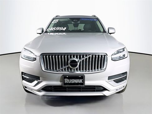 Certified 2025 Volvo XC90 B5 Core image 2