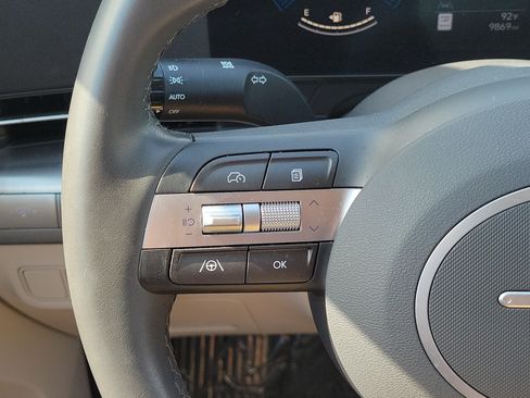 Used 2025 Hyundai Kona SEL FWD image 24
