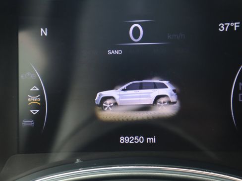 Used 2018 Jeep Grand Cherokee Limited image 85