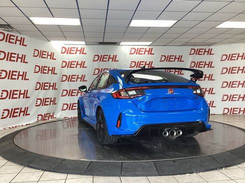 Used 2025 Honda Civic Type R image 5