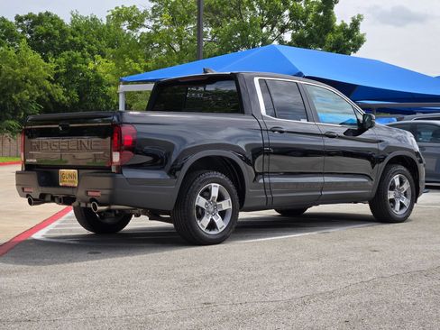 Certified 2025 Honda Ridgeline RTL image 3