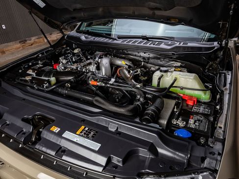 Used 2026 Ford F450 King Ranch w/ Chrome Package image 39