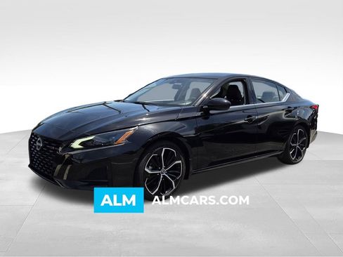 Used 2025 Nissan Altima 2.5 SR FWD image 1