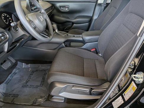 Used 2023 Honda HR-V LX image 15