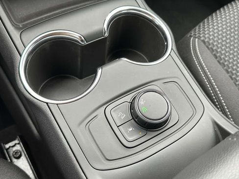 Certified 2023 GMC Terrain SLE image 29