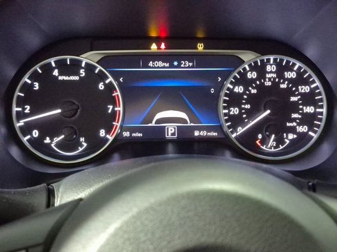 Used 2024 Nissan Sentra SR w/ SR Premium Package image 12