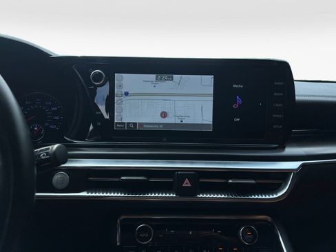 Used 2023 Kia K5 GT FWD image 19