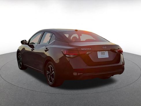 Used 2025 Nissan Sentra SV image 11