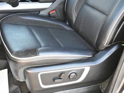 Certified 2023 RAM 1500 Laramie image 15