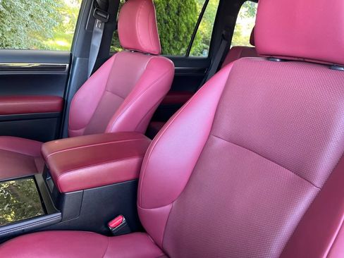 Used 2023 Lexus GX 460 Premium w/ Accessory Package AWD/4WD image 53