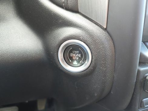 Used 2022 GMC Sierra 2500 Denali w/ Denali Ultimate Package image 17