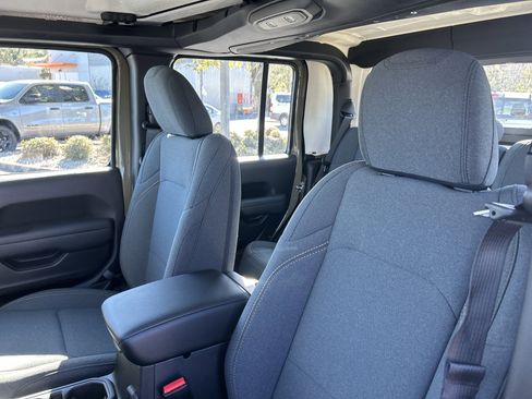 New 2026 Jeep Gladiator Sport image 14