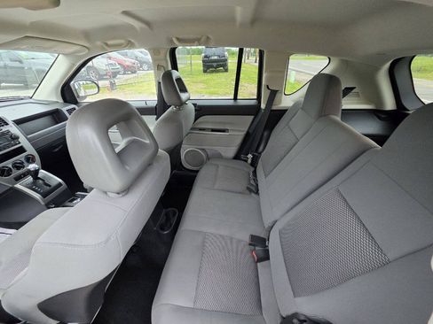 Used 2007 Jeep Compass Sport AWD/4WD image 4