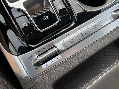 Used 2024 Kia Carnival SX Prestige FWD image 21