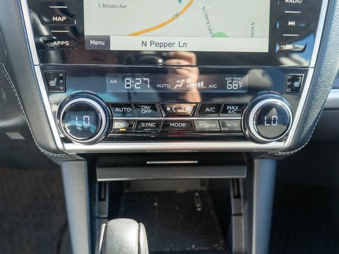 Used 2018 Subaru Outback 3.6R Limited AWD/4WD image 23