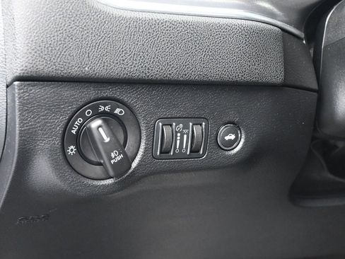 Used 2014 Dodge Charger R/T w/ Blacktop Package image 14