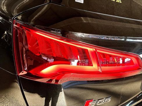 Used 2020 Audi SQ5 Premium Plus w/ Premium Plus Package image 28