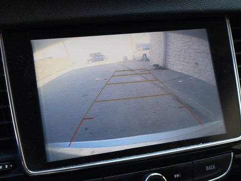 Used 2020 Buick Encore Preferred FWD image 7