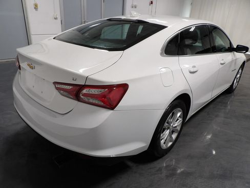Used 2020 Chevrolet Malibu LT FWD image 4