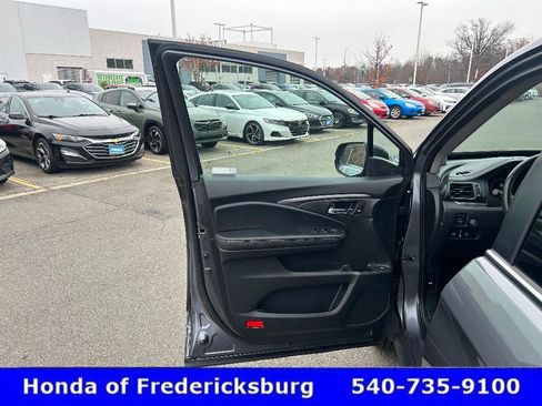 Certified 2025 Honda Ridgeline RTL image 28