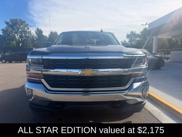 Used 2017 Chevrolet Silverado 1500 LT w/ All Star Edition AWD/4WD image 3