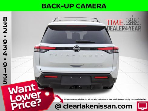 Used 2023 Nissan Pathfinder SV w/ SV Premium Package image 6